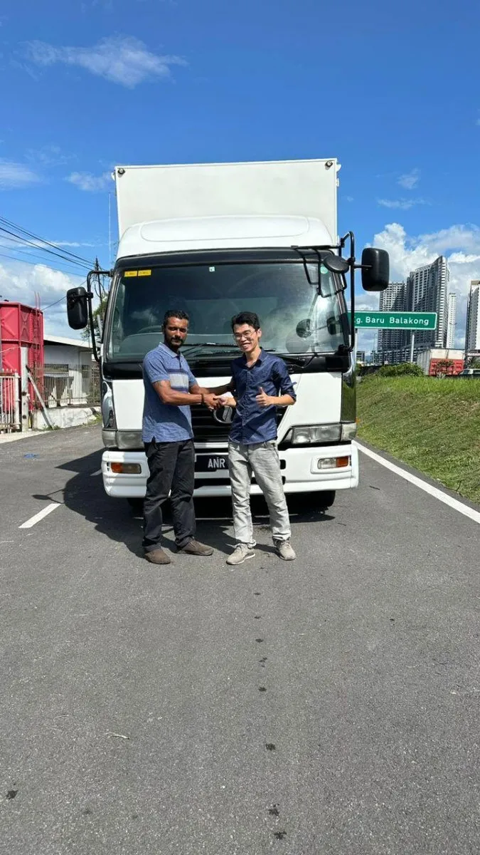 One-on-one customer handover