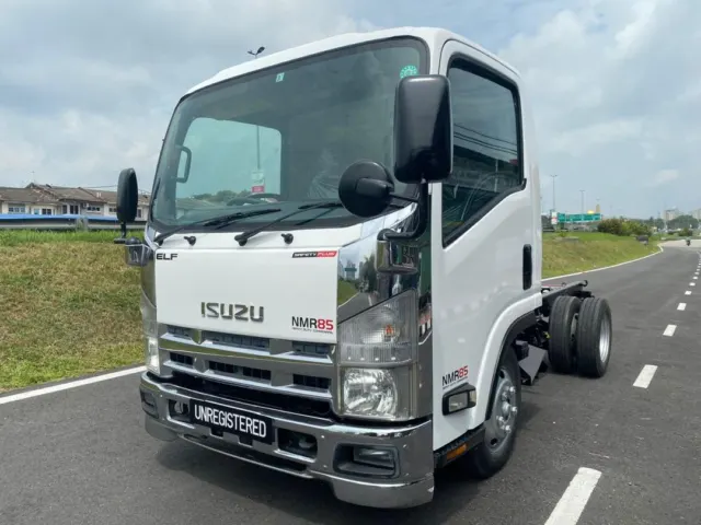 Isuzu (refurbished, details to confirm) L33