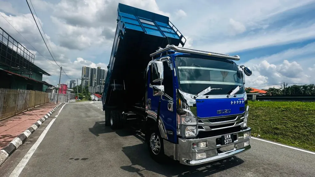 Isuzu (refurbished, details to confirm) L35