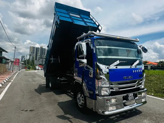 Isuzu (refurbished, details to confirm) L35