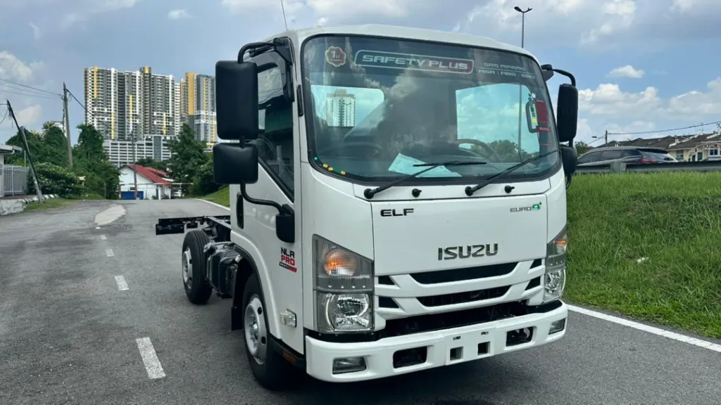 Isuzu 1 ton L04
