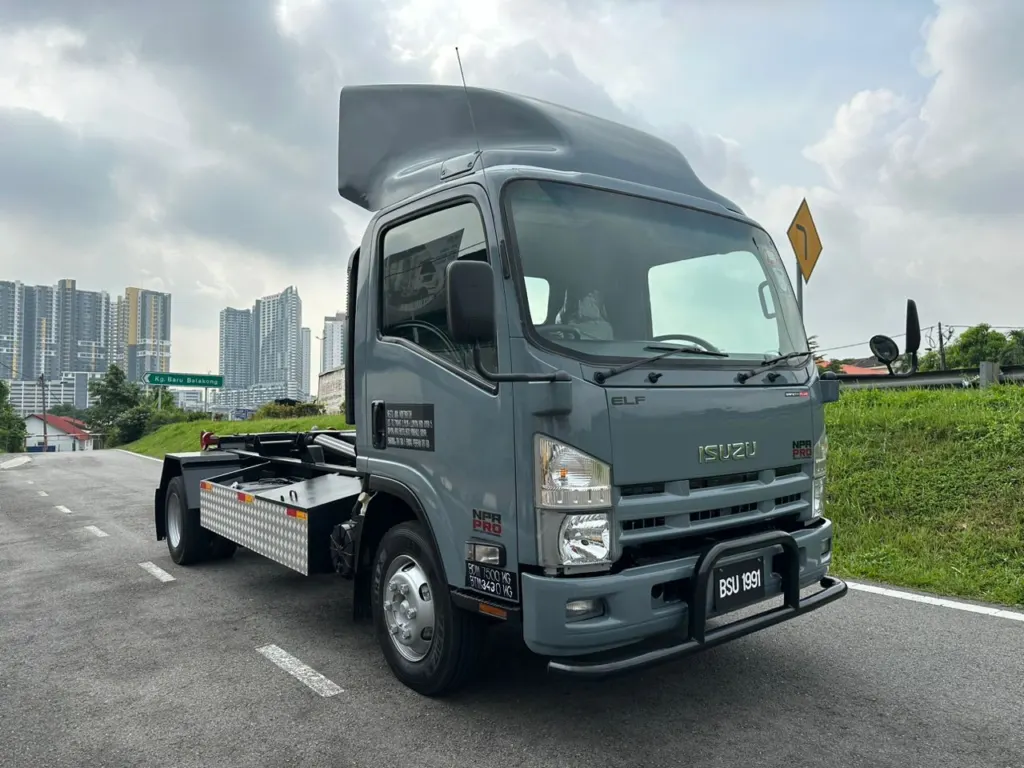 Isuzu (refurbished, details to confirm) L42